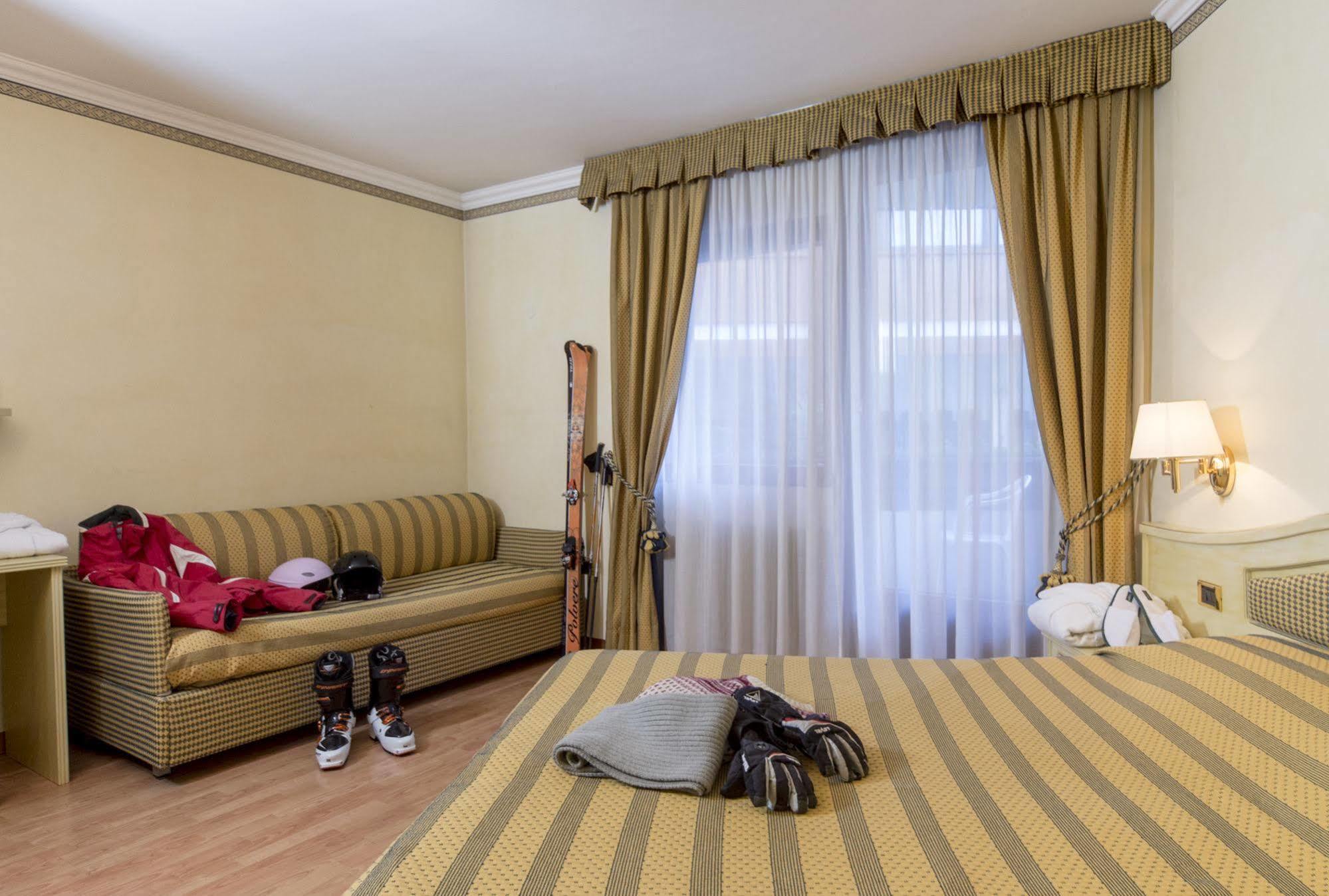 Comano Cattoni Holiday Ponte Arche Exterior foto